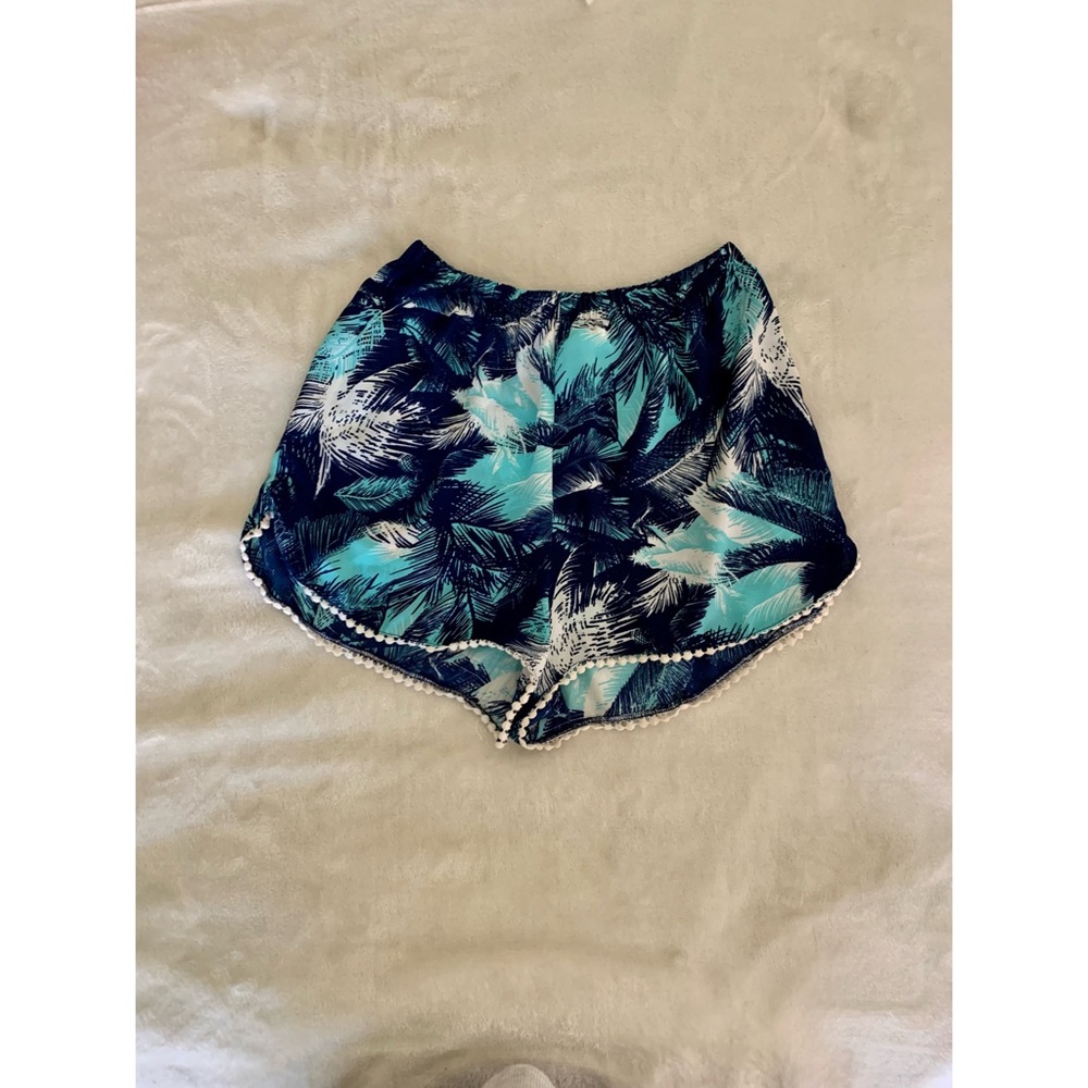 Tropical Shorts 🌴